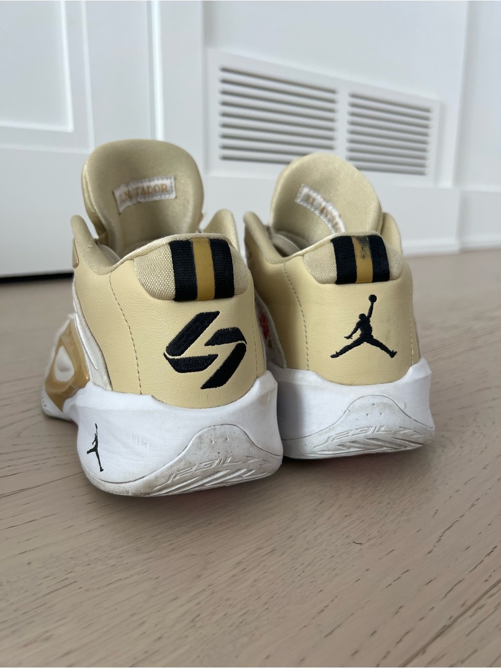 Jordan Men’s Cream and Gold Sneakers with Pink Accent - Picture 2 of 5